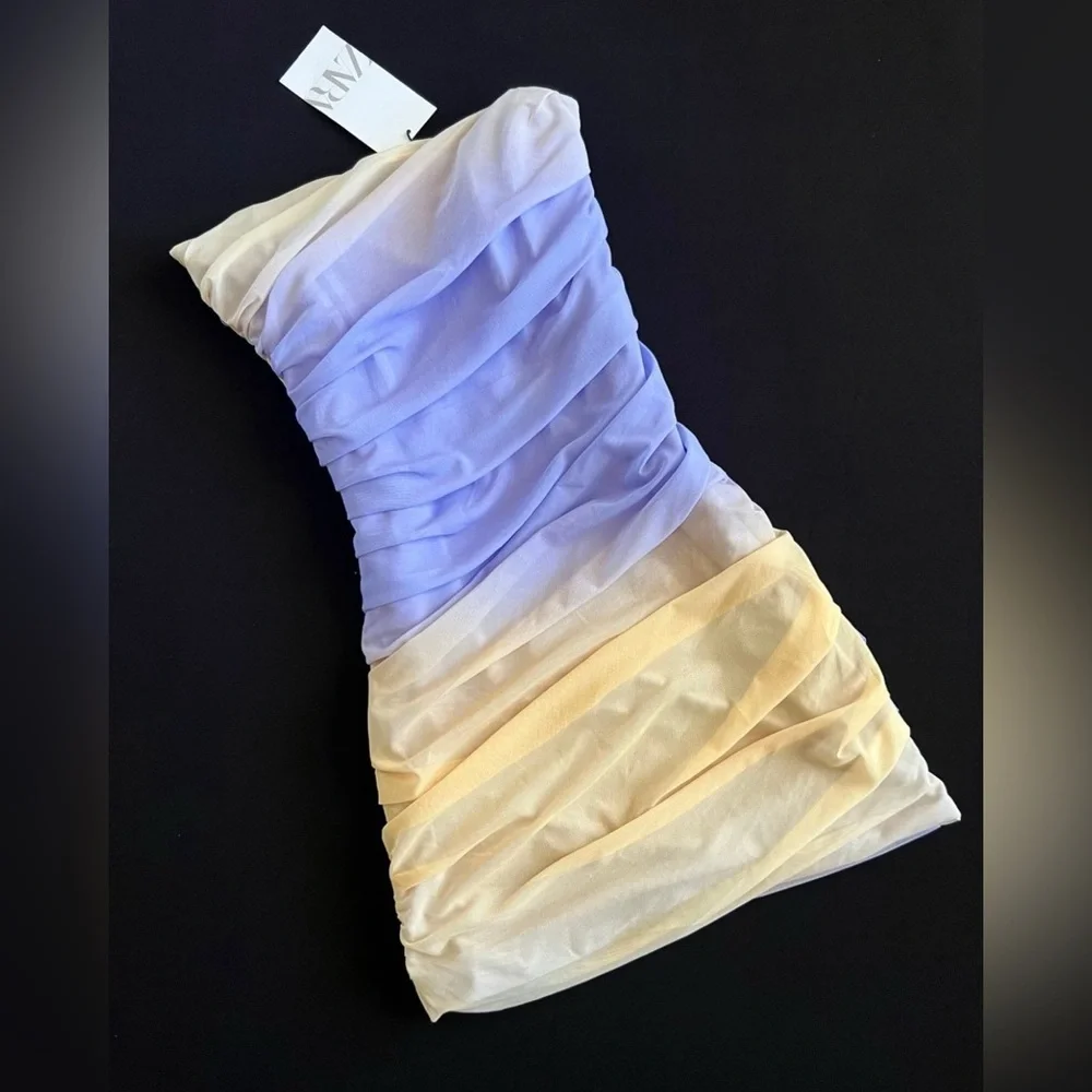 Elegant Strapless Gradient Dress - Picture 1 of 11